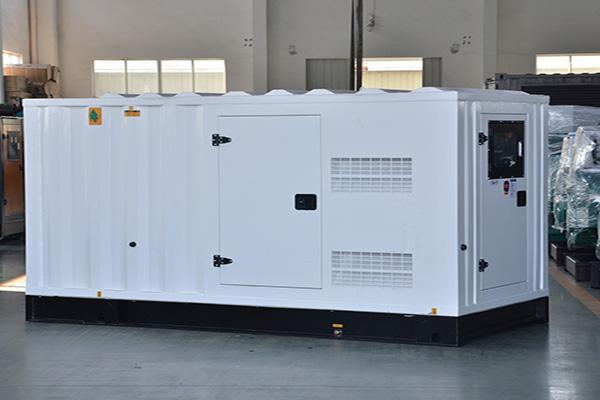 浦东发电机组气门间隙的调整周期是多久？