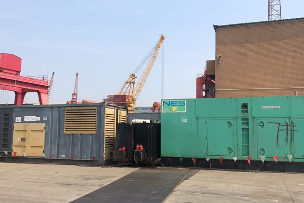 浦东发电机出租空气滤清器的清洁频率是多少？